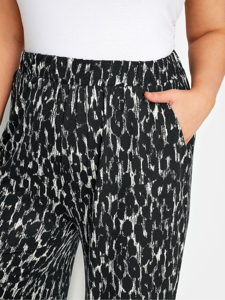 Yours Curve Black Leopard Print Jersey Wide Leg Trousers - Image 4 of 4