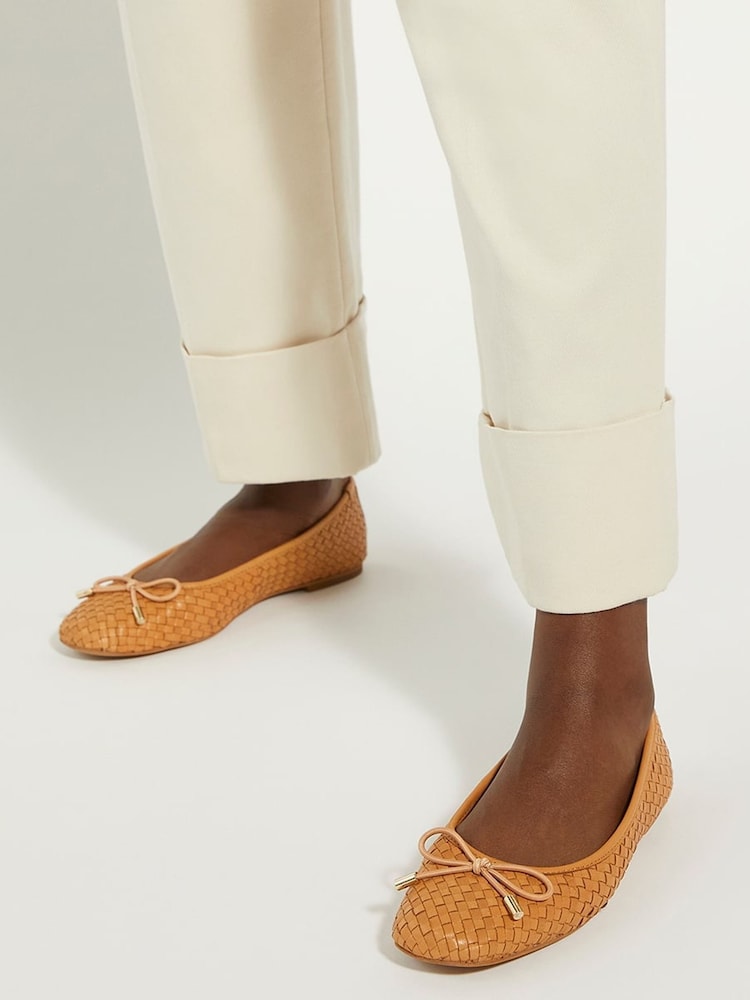 rjava - Dune London Heights Flexible Sole Woven Leather balerinke čevlji s plosko peto/brez pete čevlji - Slika 1 iz 4 rjava - Dune London Heights Flexible Sole Woven Leather balerinke čevlji s plosko peto/brez pete čevlji - Slika 1 iz 4