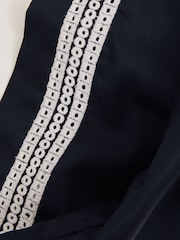 Reiss Navy/White Sharday Relaxed Embroidered Trim Cuban Collar Shirt - Image 5 of 5