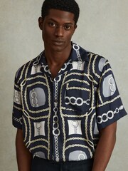 Reiss Navy Jenson Chain Print Cuban Collar Shirt - Image 4 of 5