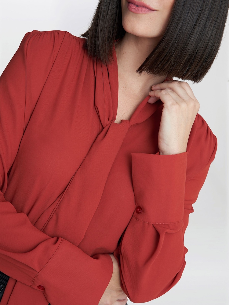 Gina Bacconi Red Shelby Pussy Bow Blouse - Image 4 of 4 Gina Bacconi Red Shelby Pussy Bow Blouse - Image 4 of 4