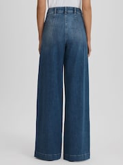 Reiss Kira Jeans mit weitem Bein und Tasche vorn - Bild 5 von 7