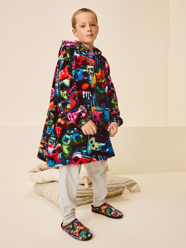 Multi Gamer Fleece Hooded Blanket (3-16yrs) - Image 1 of 4
