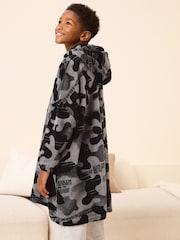 Grey Camouflage Fleece Hooded Blanket (3-16yrs) - Image 3 of 5