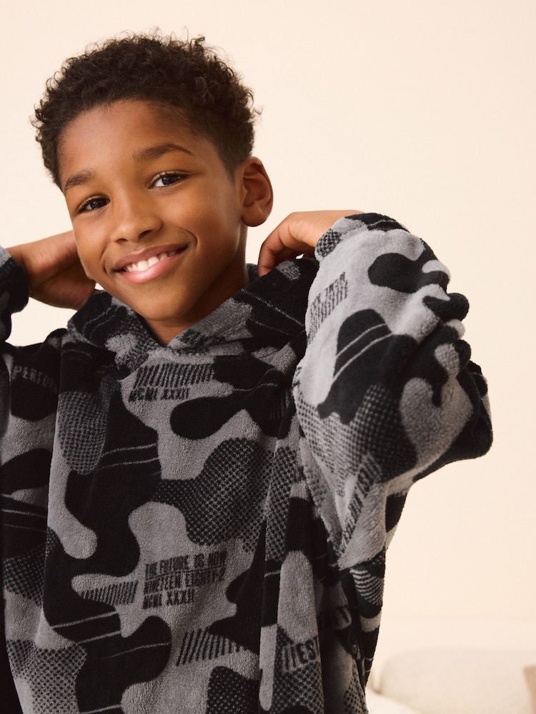 Grey Camouflage Fleece Hooded Blanket (3-16yrs) - Image 4 of 5