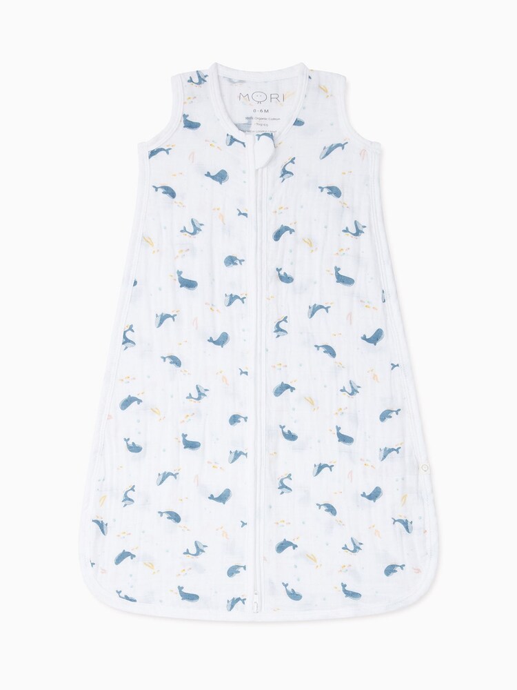 Mori White Organic  0.5 TOG Muslin Whale Print Front Opening Sleeping Bag - Image 2 of 3