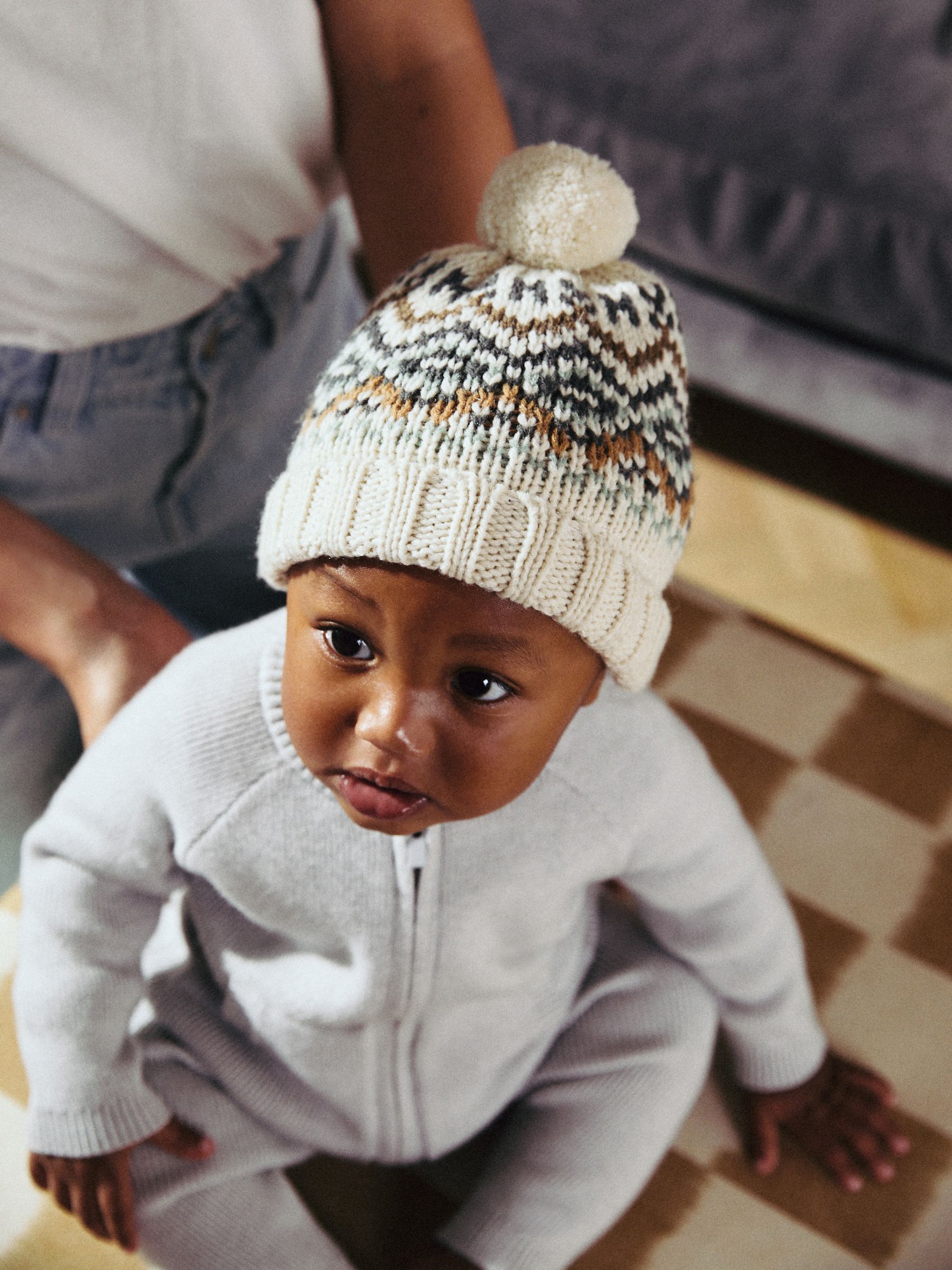 Cream baby bobble hat shop