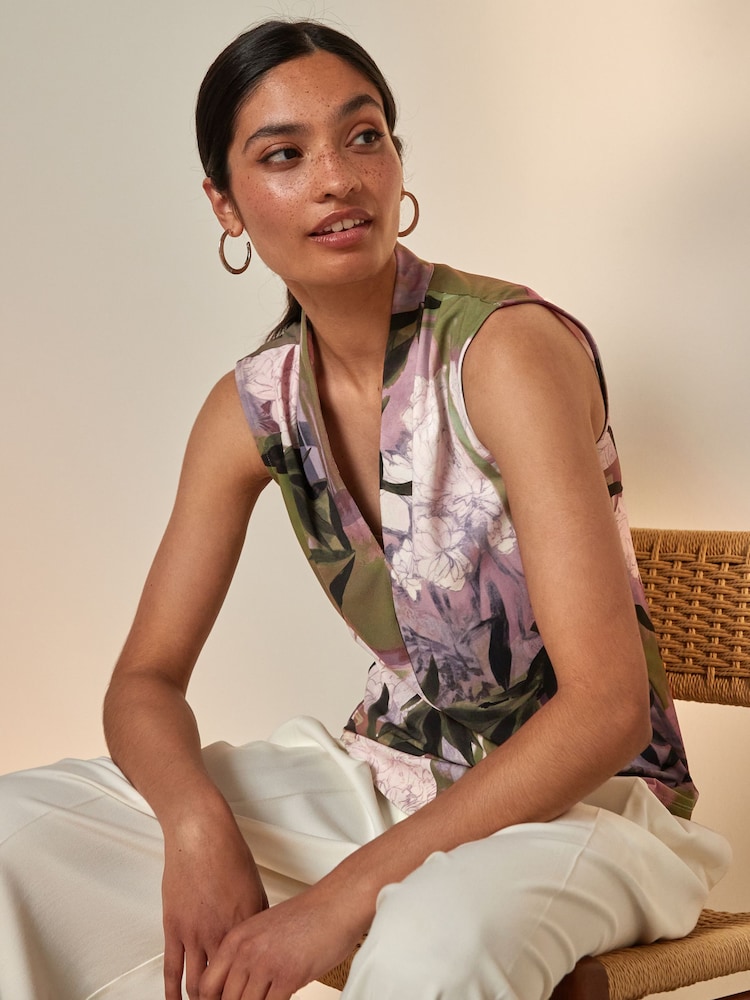 Green Patch Print V-Neck Sleeveless Blouse - Image 2 of 6