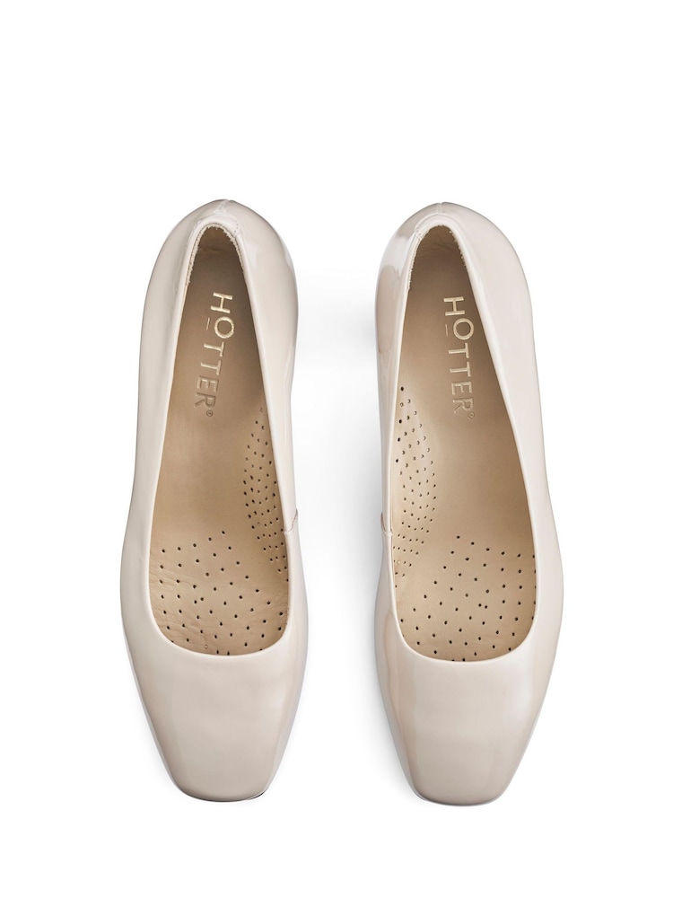 Naravni - Hotter Polka Slip-On čevlji - Slika 4 iz 4 Naravni - Hotter Polka Slip-On čevlji - Slika 4 iz 4