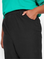 Yours Curve Black Cool 100% Cotton Shorts With Jersey Waist Band - Image 4 of 5