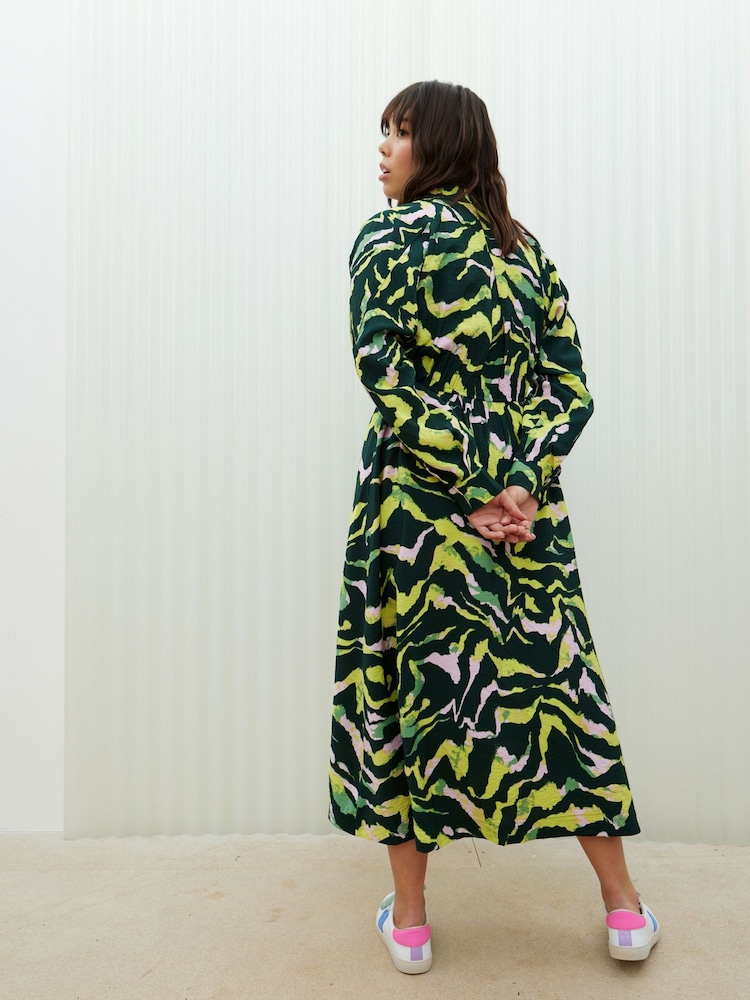 Oliver Bonas Midi-Hemdkleid mit abstraktem Print - Bild 2 von 9 Oliver Bonas Midi-Hemdkleid mit abstraktem Print - Bild 2 von 9