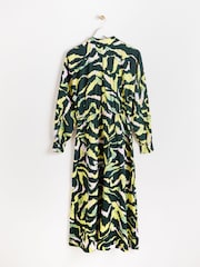 Oliver Bonas Midi-Hemdkleid mit abstraktem Print - Bild 5 von 9