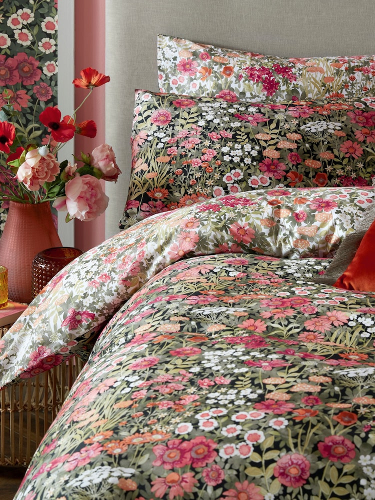 Graham & Brown Black 100% Cotton Wallflower Duvet Cover and Pillowcase Set - Image 2 of 8