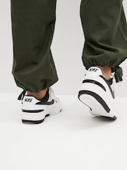 Nike White/Black Gamma Force Trainers - Image 2 of 12