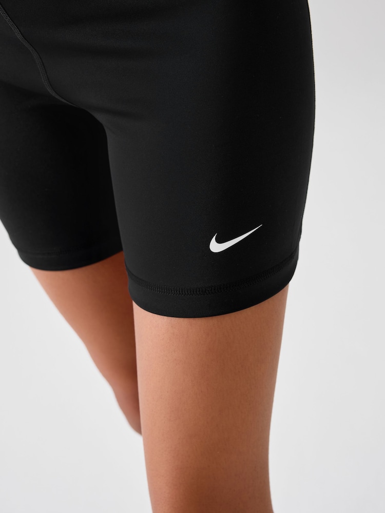 Negro - Pantalones cortos de 3 pulgadas de tiro superalto Pro Dri-FIT de Nike - Imagen 9 de 9 Negro - Pantalones cortos de 3 pulgadas de tiro superalto Pro Dri-FIT de Nike - Imagen 9 de 9