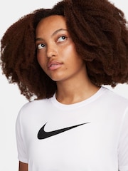 Blanco - Camiseta de manga corta con diseño gráfico y logo Dri-FIT de Nike - Imagen 4 de 4