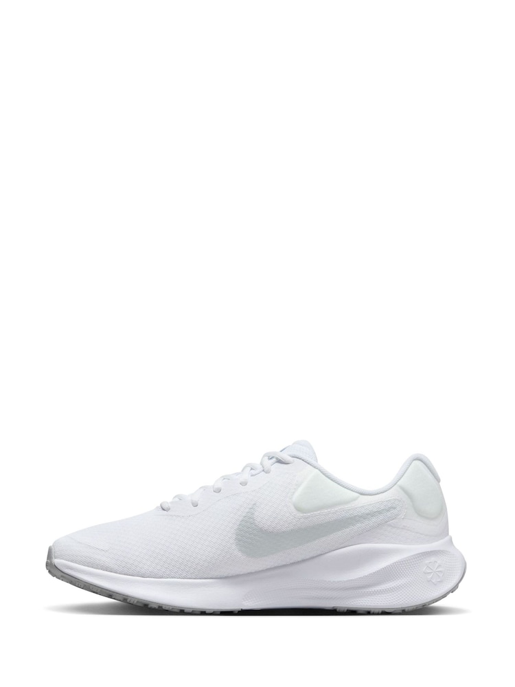 Nike White Revolution 7 Road Running Trainers - Image 2 of 9