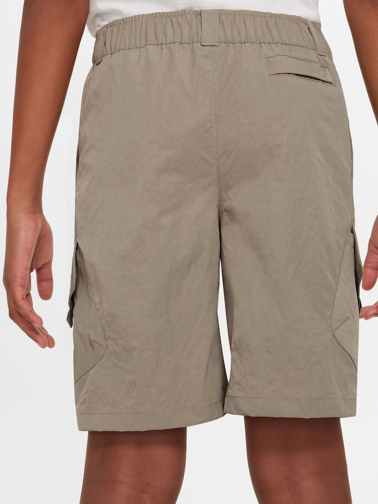 Nike Brown Woven Cargo Shorts - Image 2 of 4