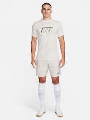 Nike Cream Academy Dri-FIT Graphic Training T-Shirt - Image 2 of 5
