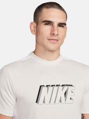 Nike Cream Academy Dri-FIT Graphic Training T-Shirt - Image 4 of 5