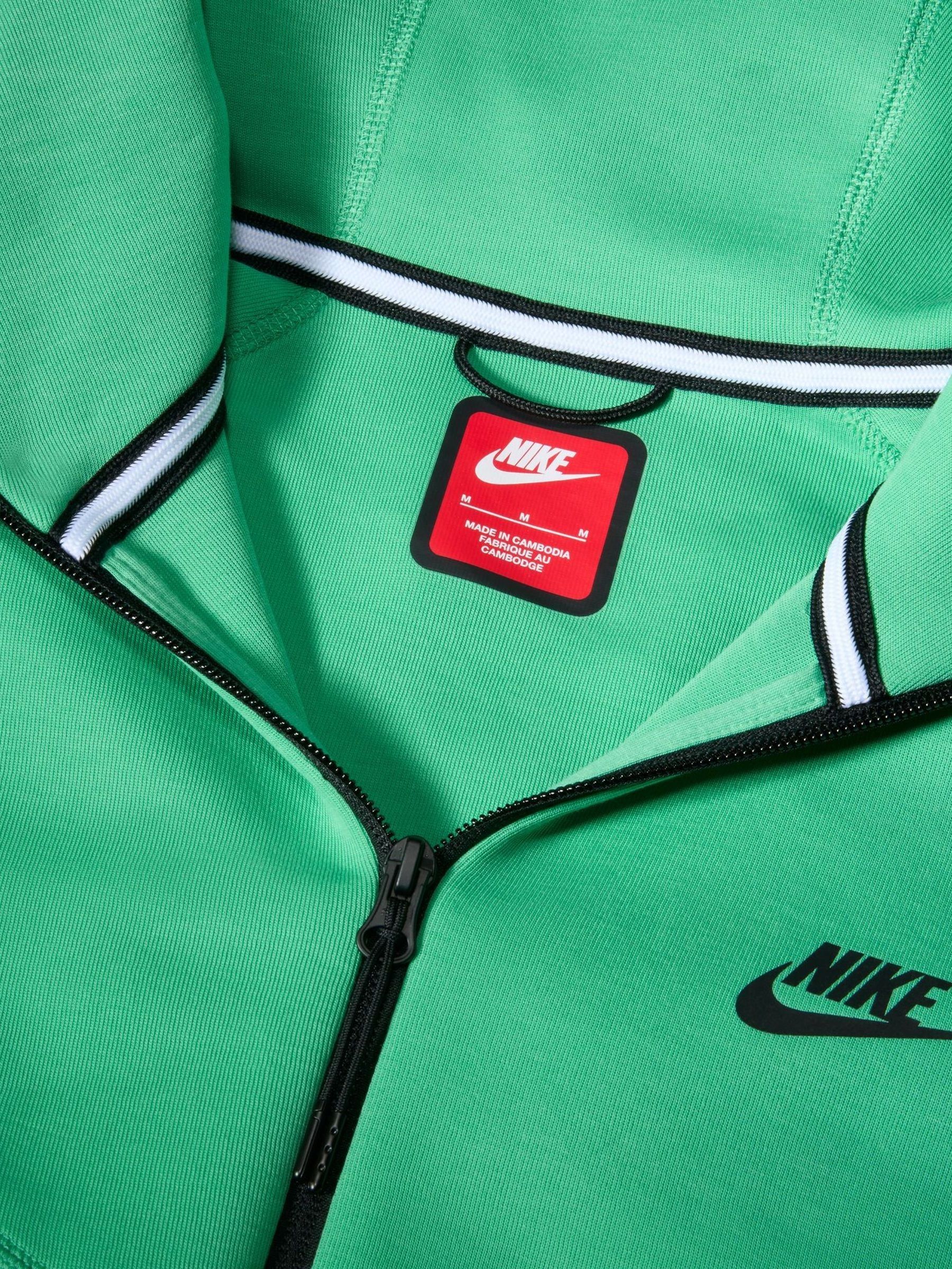 Nike tribute jacket green deals