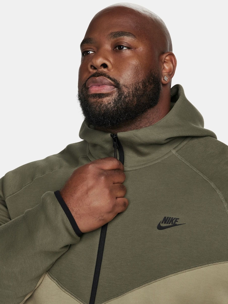Nike Dark Green Tech Fleece Zip-Up Hoodie - Image 13 of 16