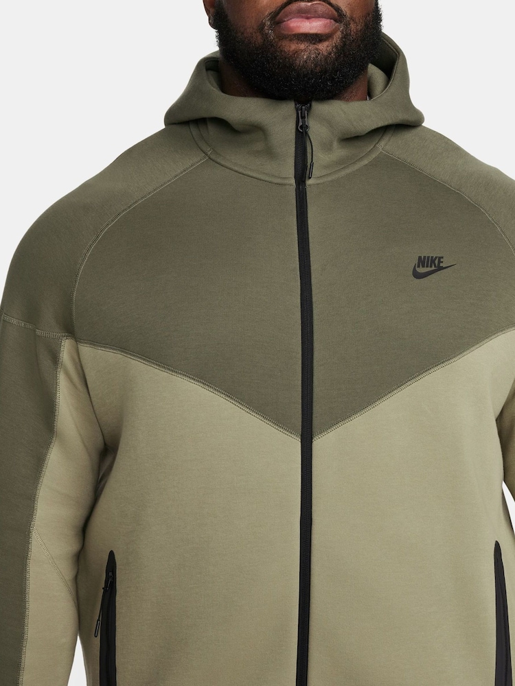 Nike Dark Green Tech Fleece Zip-Up Hoodie - Image 14 of 16