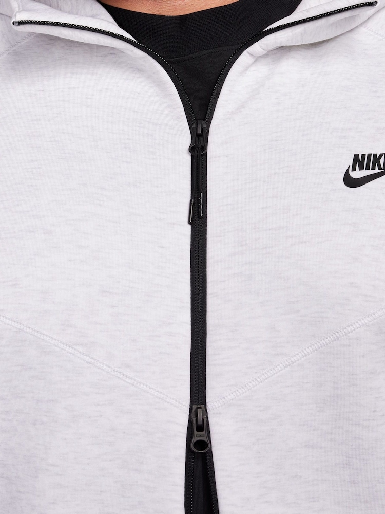 Nike Light Grey Tech Fleece Zip-Up Hoodie - Image 12 of 17