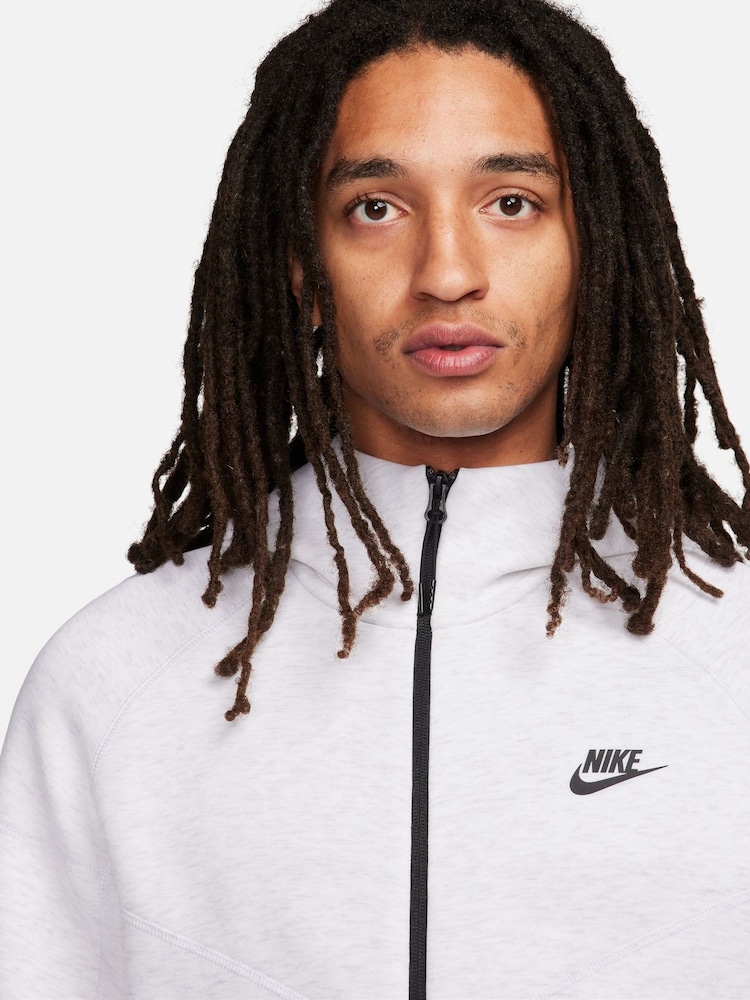 Nike Light Grey Tech Fleece Zip-Up Hoodie - Image 4 of 17