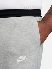 Nike Black/Grey Tech Fleece Joggers - Image 12 of 16