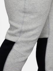 Nike Black/Grey Tech Fleece Joggers - Image 15 of 16