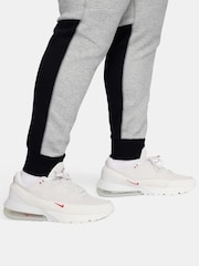 Nike Black/Grey Tech Fleece Joggers - Image 16 of 16