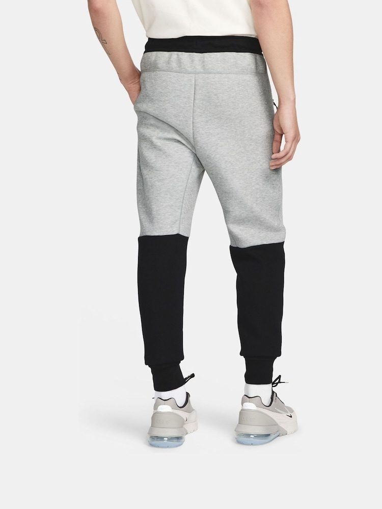 Nike Black/Grey Tech Fleece Joggers - Image 2 of 16