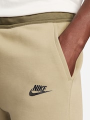 Nike Dark Green Tech Fleece Joggers - Image 4 of 15