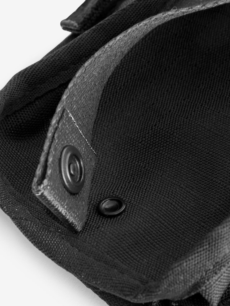 Nike Black Club Logo Phone Cross-Body Bag - Image 4 of 5