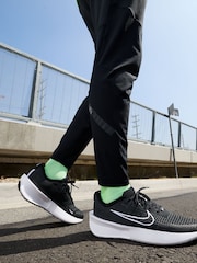 Nike Black Interact Run Road Running Trainers - Image 13 of 13