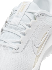 Nike White Downshifter 13 Road Running Trainers - Image 10 of 11