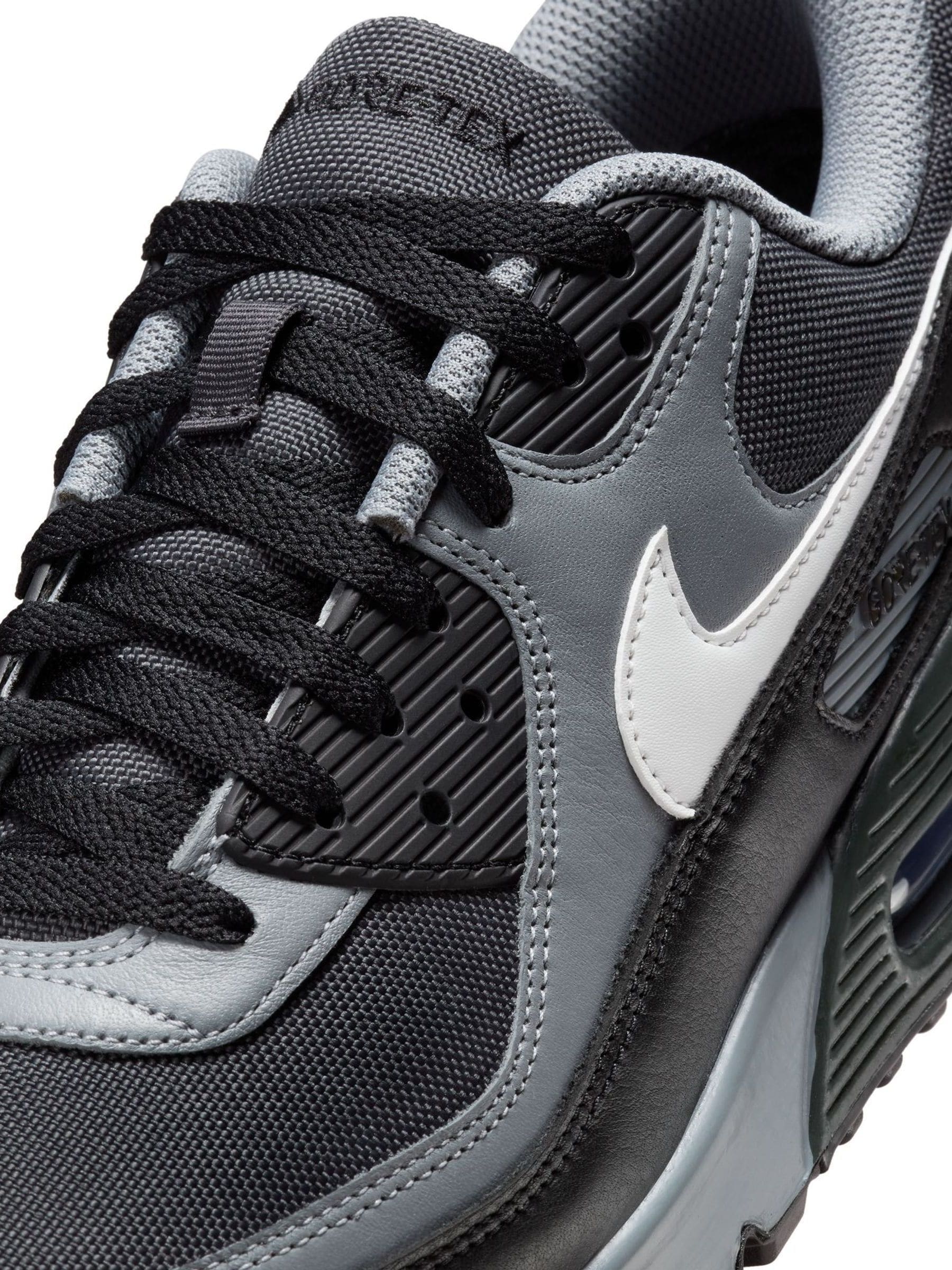 Kaufe Sie Nike Air Max 90 Turnschuhe aus Gore Tex bei Next Deutschland