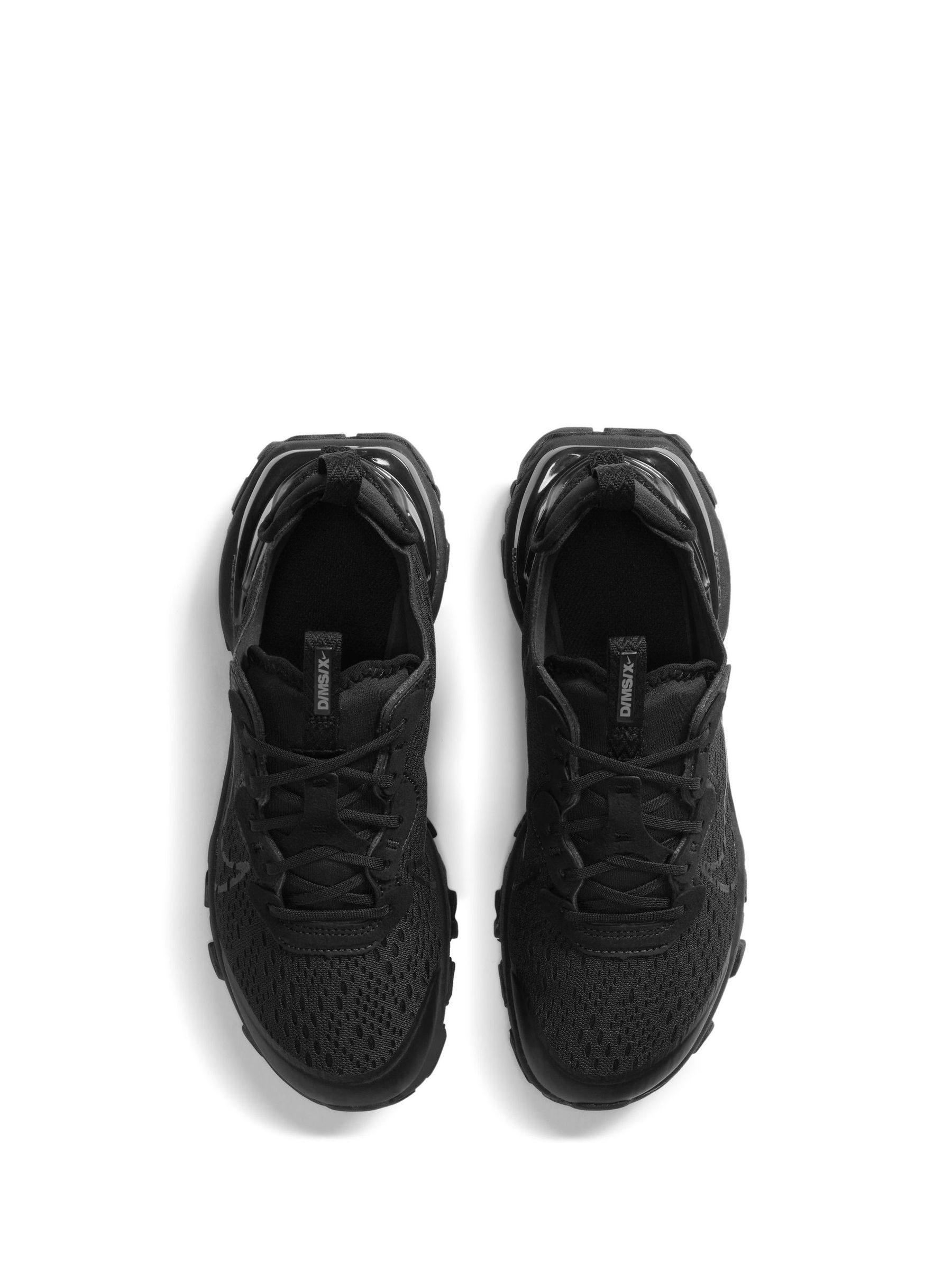 Nike triple black react hot sale
