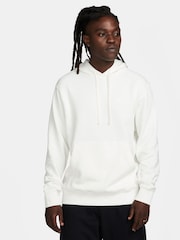 Cream - Hanorac fără fermoar Nike Club  - Image 1 of 18