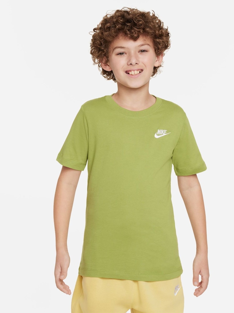 Zelena Chartreuse - Bombažna majica s kratkimi rokavi Nike 100% Futura - Slika 1 iz 4