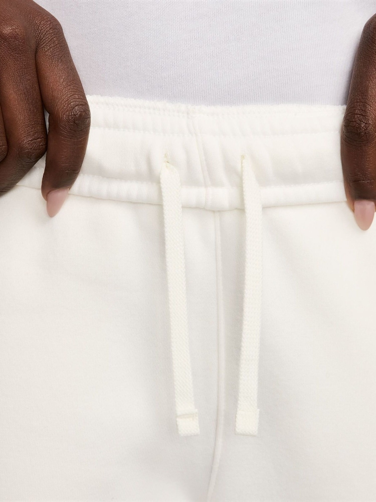Crème - Nike Club Joggers - Image 4 of 13
