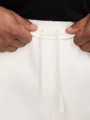 Grädde - Nike Club Joggare - Bild 9 av 13