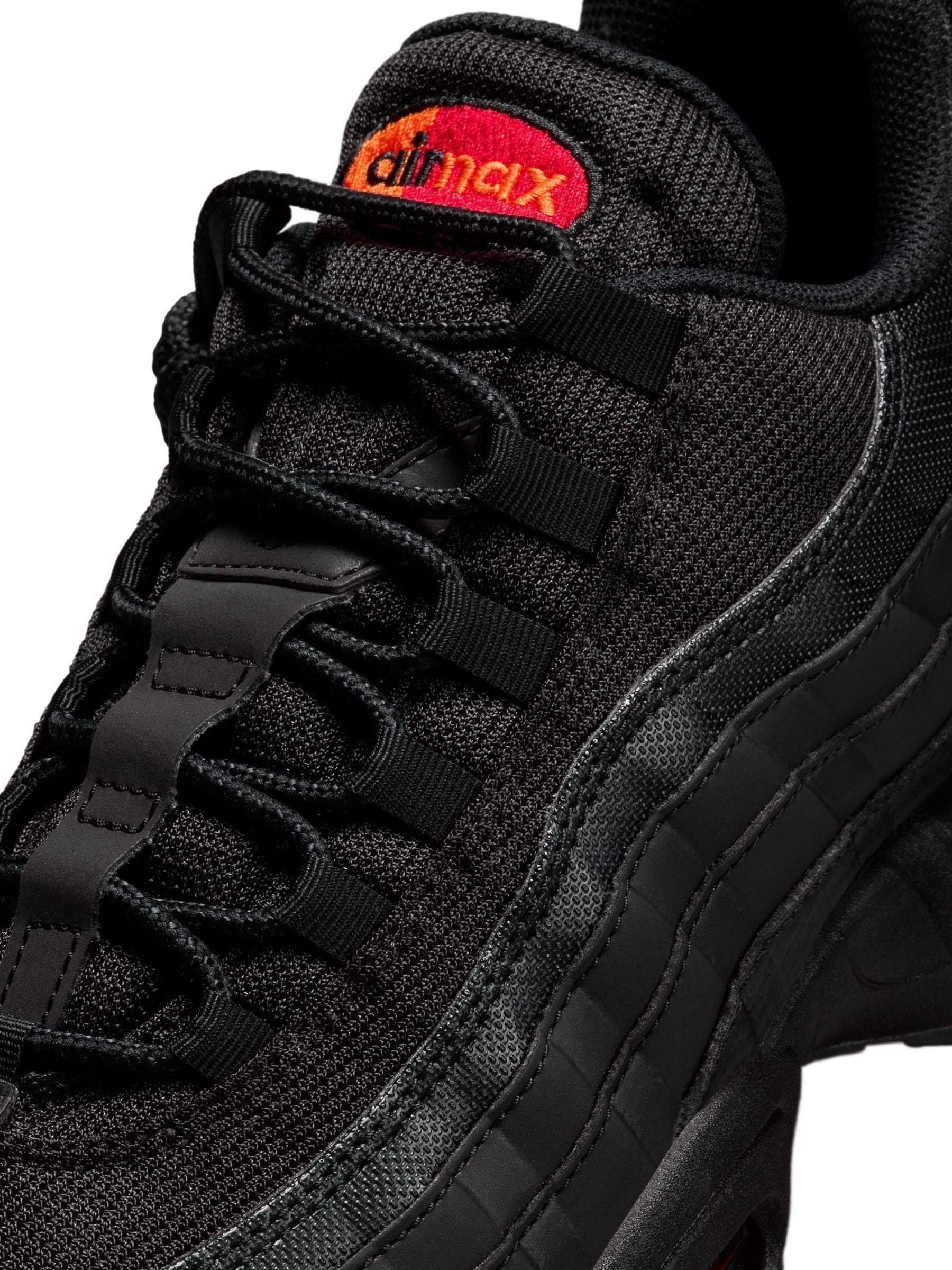 Black and red nike air max 95 deals