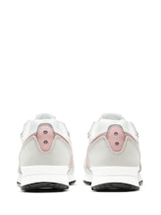 Nike White/Pink Venture Runner Trainers - Image 6 of 8