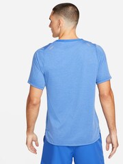 Nike Blue Rise 365 Running Top - Image 2 of 8