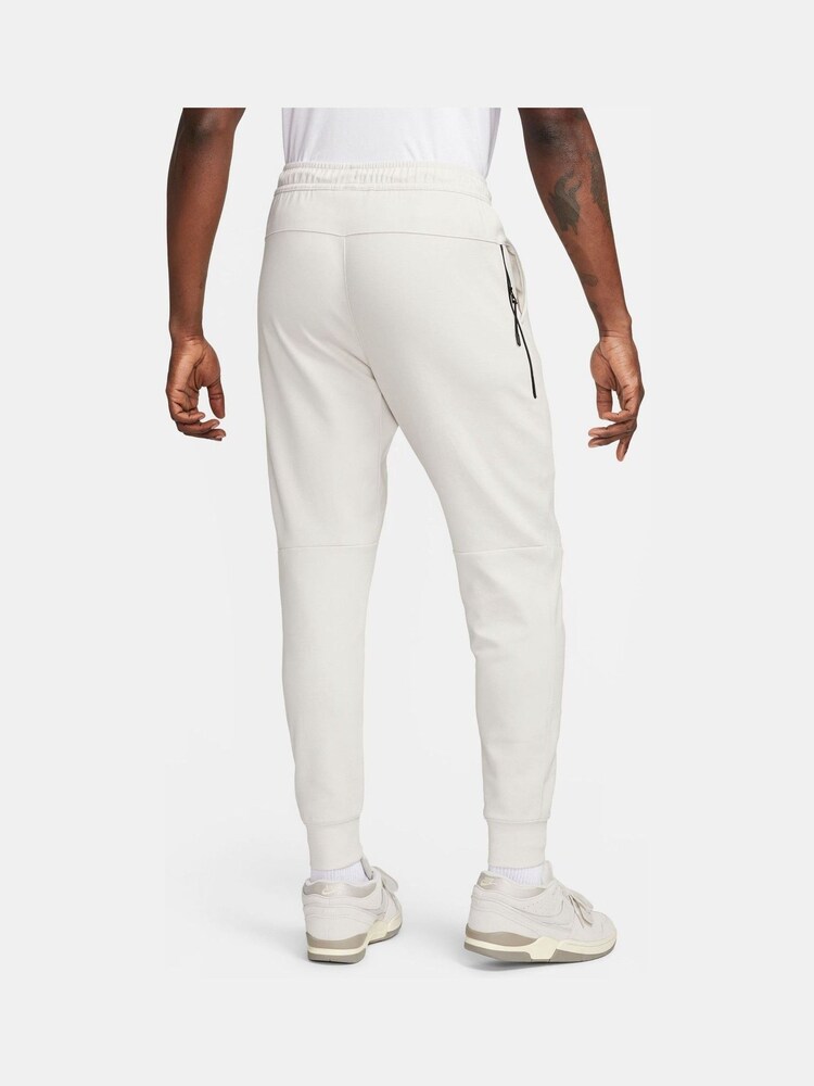 Nike Beige Sportswear Tech Essentials Fleece Joggers - Image 2 of 6