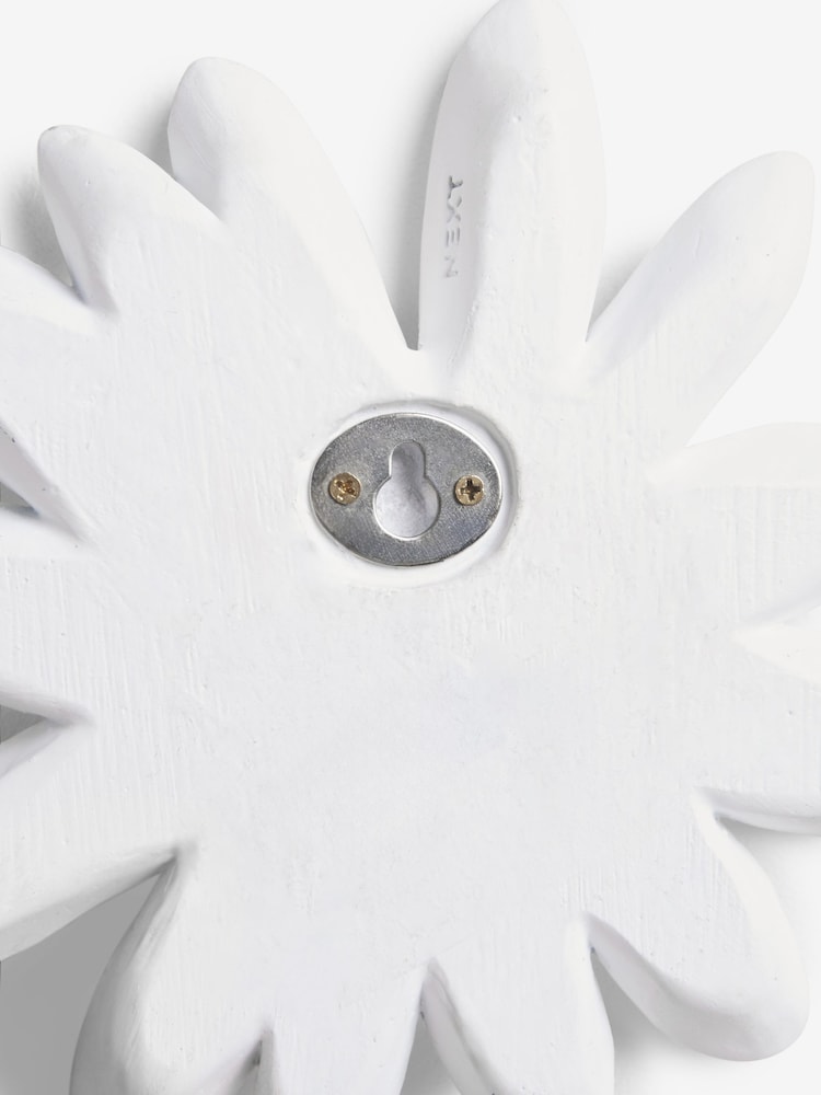 Set of 3 White Daisy Flower Wall Art - Image 5 of 5
