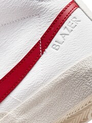 Nike White Blazer Mid 77 Shoes - Image 10 of 10
