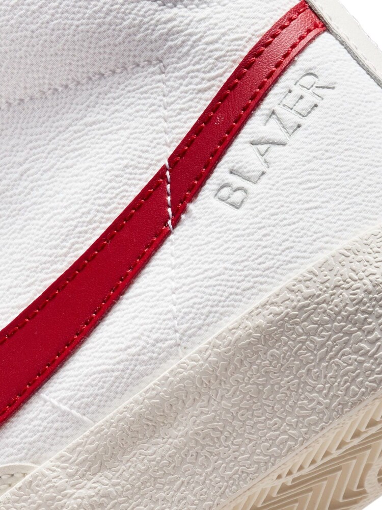 Nike White Blazer Mid 77 Shoes - Image 10 of 10